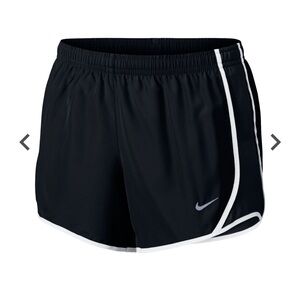 Nike Girls' Dry Tempo Running Shorts, Large